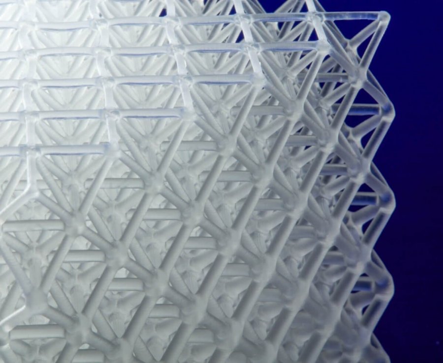 Vous pouvez désormais imprimer vos pièces avec la résine élastique qui ressemble au silicone. Vous pouvez désormais imprimer vos pièces avec la résine élastique qui ressemble au silicone.
